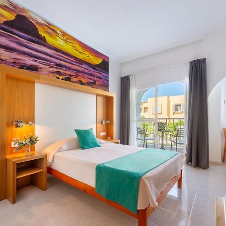 Hotel Apartamentos Vibra San Marino San Antonio  Bagian luar foto