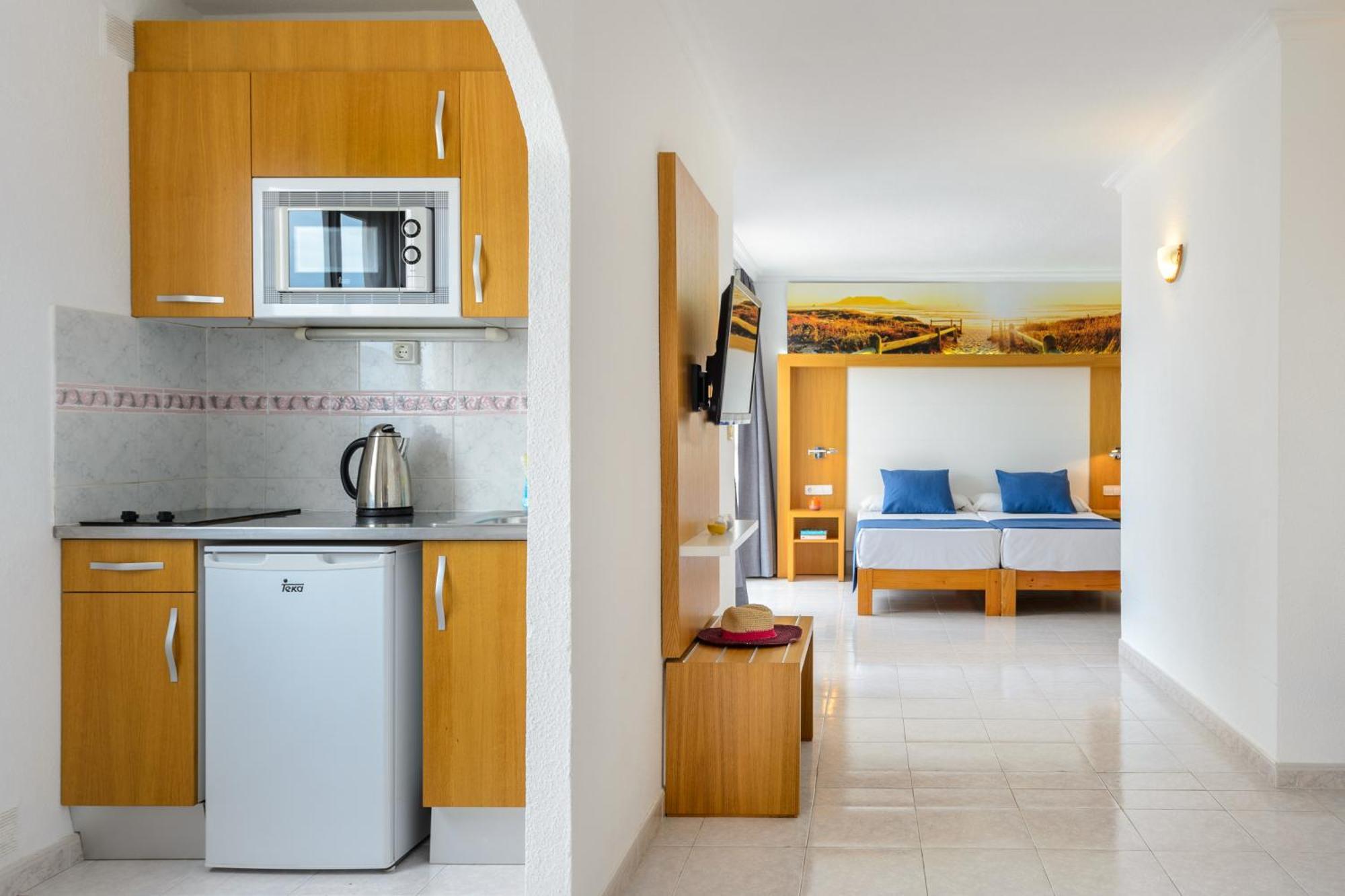 Hotel Apartamentos Vibra San Marino San Antonio  Bagian luar foto